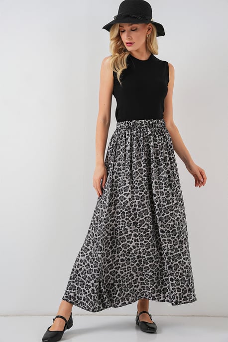 Maxi Skirt with Elastic Waist - Image 4