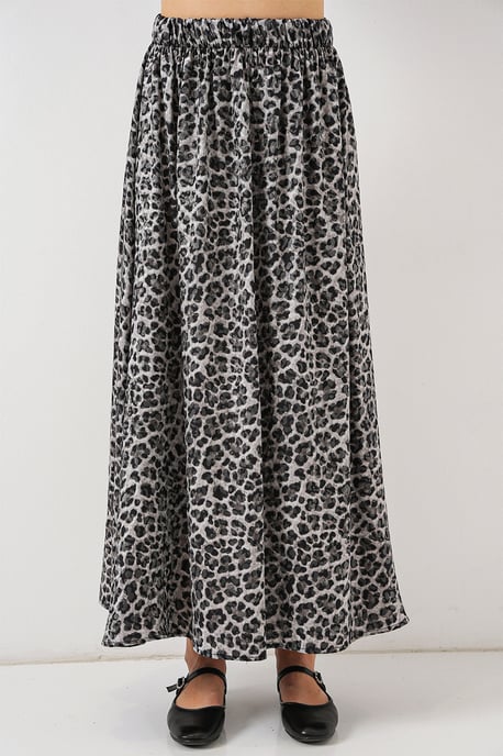 Maxi Skirt with Elastic Waist - Image 5