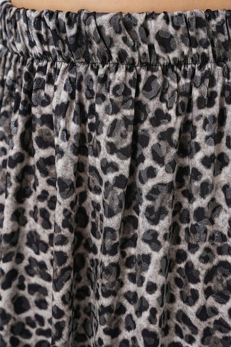 Maxi Skirt with Elastic Waist - Image 6