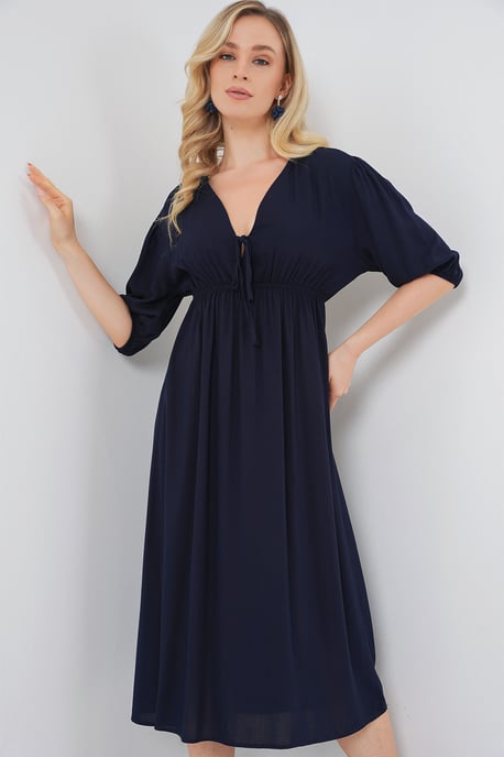 A-Form Fit Midi-jurk met V-hals en binddetail - Image 4