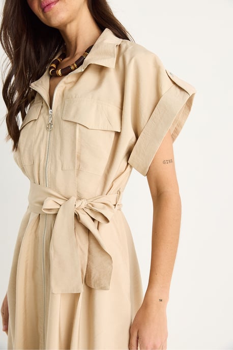 Maxi Shirtkraagjurk met Zakken - Image 6