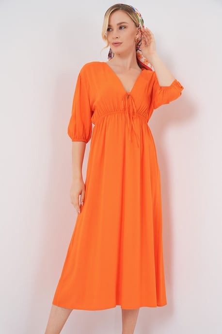 A-Form Fit Midi-jurk met V-hals en binddetail - Image 3