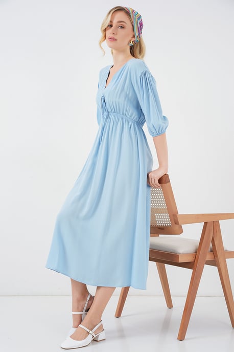 A-Form Fit Midi-jurk met V-hals en binddetail - Image 2