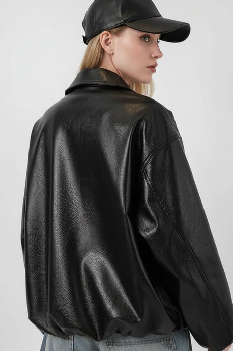 Oversized konstläder zipjacka - Image 3