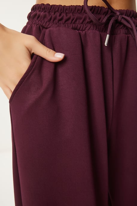 Wide Leg Drawstring Waist Sweatpants - Image 4