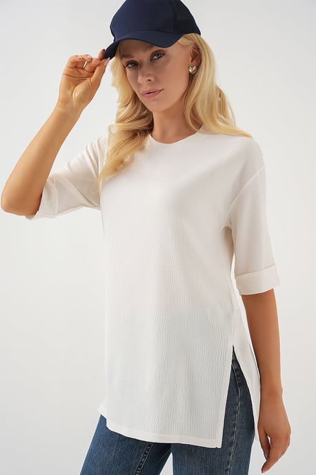 Textured Crew Neck Short Sleeve T-Shirt - Image 1