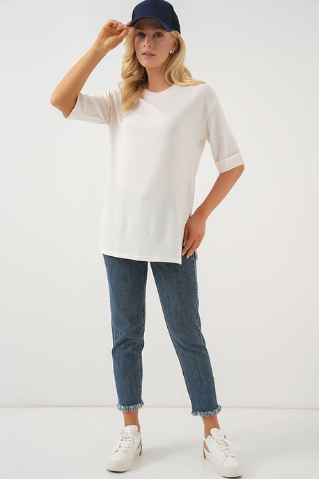 Textured Crew Neck Short Sleeve T-Shirt - Image 2