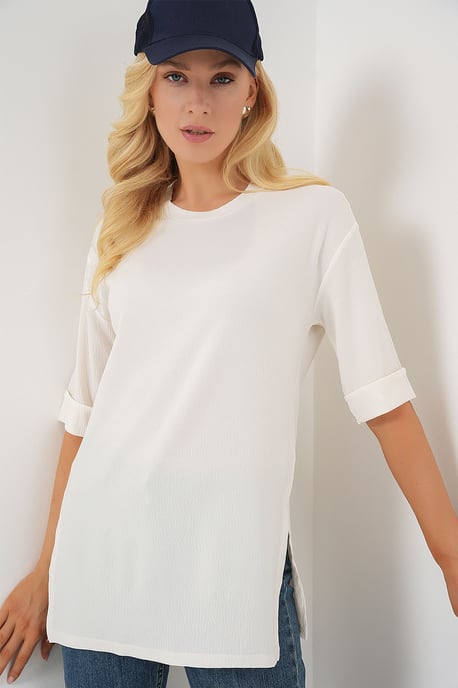 Textured Crew Neck Short Sleeve T-Shirt - Image 3