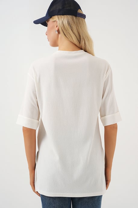 Textured Crew Neck Short Sleeve T-Shirt - Image 6