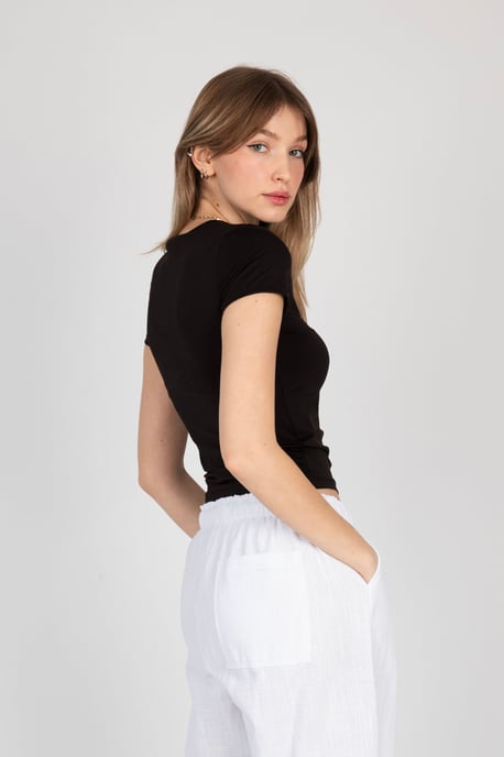 Crew Neck Basic T-shirt - Image 3