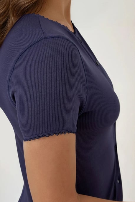 Texturerad Knappad Stickad Topp - Image 4