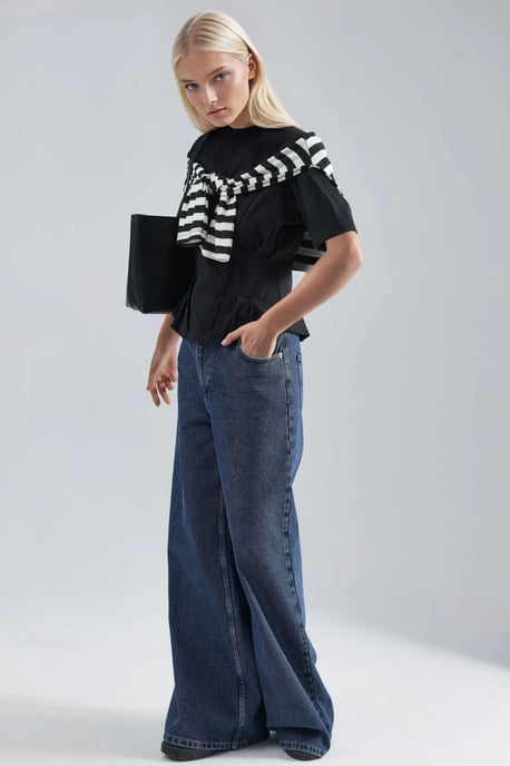 Fitted Crew Neck T-Shirt - Image 4