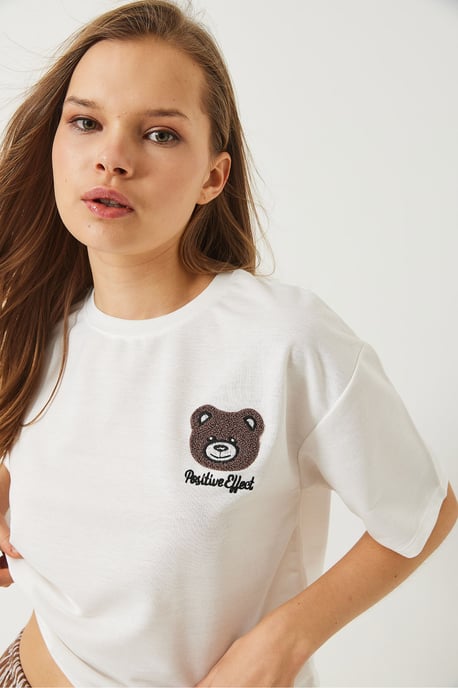 Broderad kortärmad T-shirt med rund halsringning - Image 3