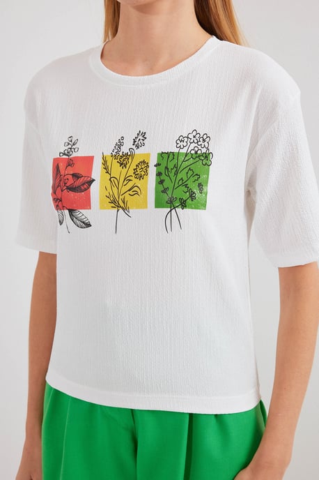 Tryckt T-shirt med rund hals - Image 4