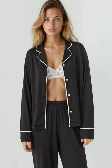 Avslappnad passform långärmad pyjamasuppsättning i extra mjukt material med skjortkrage - Image 5