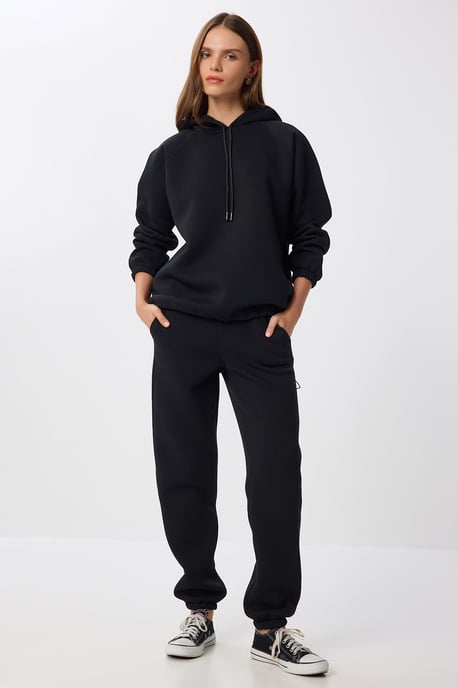 Hoodie och jogger-set i två delar - Image 2