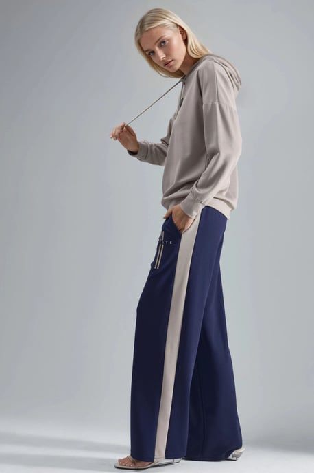 Modal Touch Hette Sweatshirt & Randig Detaljerad Byxset - Image 2