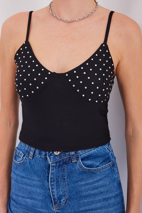 Stenprydd Fitted Crop Top med V-hals - Image 4