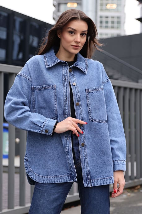 Oversize Denimjacka med Skjortkrage och Fickor - Image 2