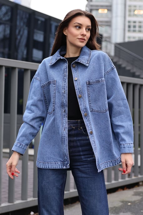 Oversize Denimjacka med Skjortkrage och Fickor - Image 3