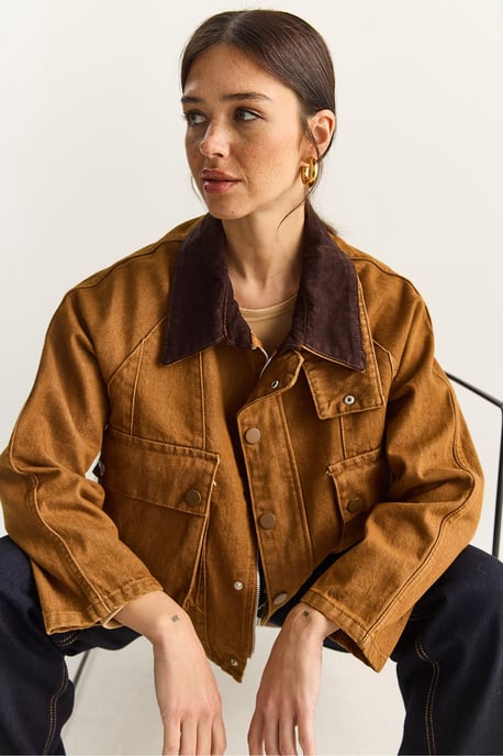 Oversized Denimmössa med knäppning och fickor - Image 4