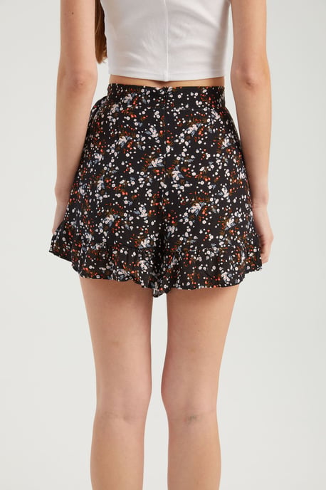 Bloemige Hoge Taille Shorts met een Ceintuur Detail - Image 5