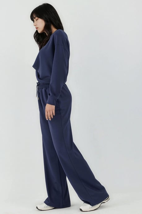 Modal Touch Basic Sweatshirt - Image 5