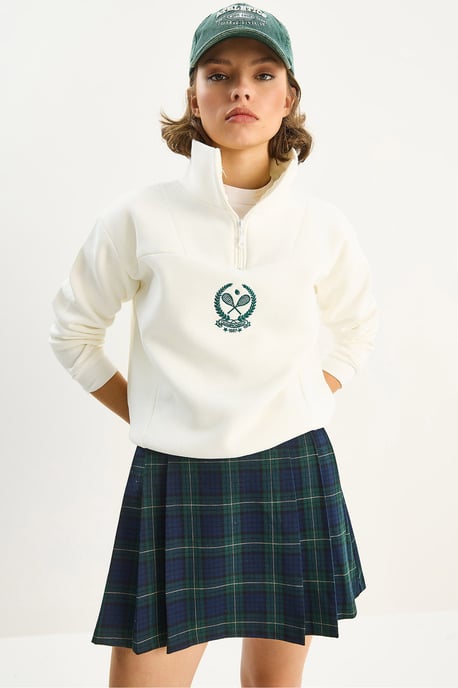 Broderad dragkedja krage sweatshirt - Image 4