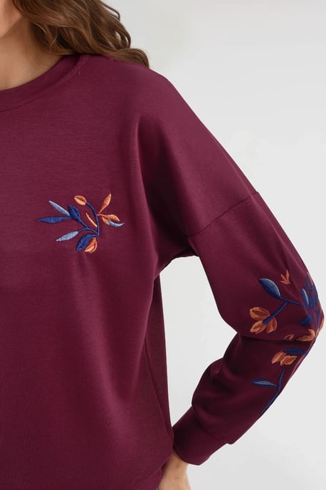 Modal Touch Rundhalsad Broderad Sweatshirt - Image 6