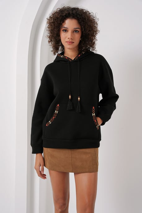Hoodie med överdimensionerad passform och pompom - Image 4