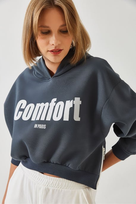 Gebreid oversized crop sweatshirt met capuchon en pompon - Image 3