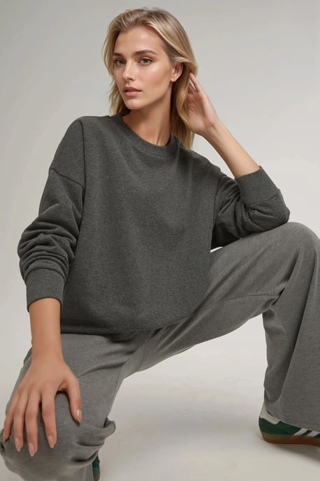 Oversized Crewneck Basis Sweatshirt - Image 1