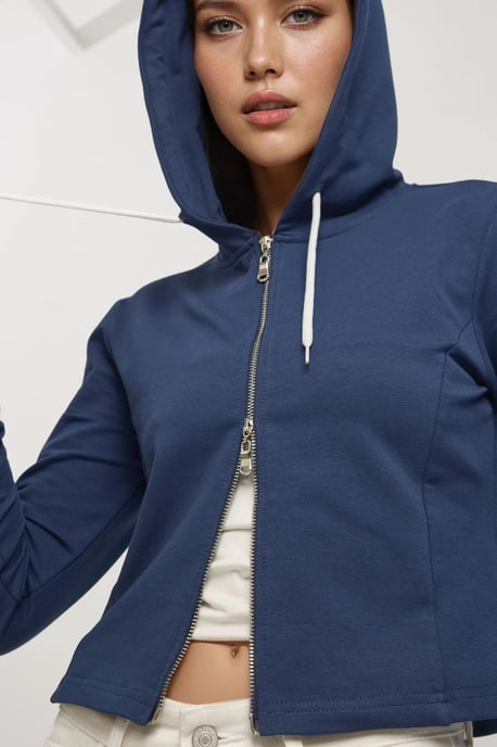 Huvan Zipperad Sweatshirt - Image 5