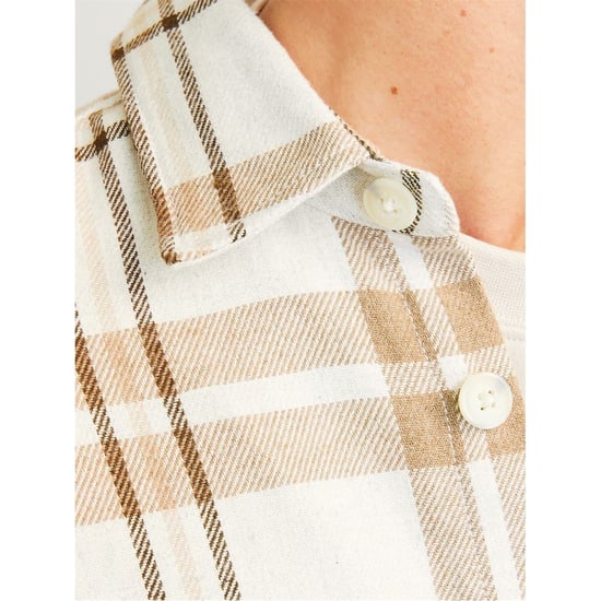 Men's Jack and Jones Raymond Shirt in Cloud Dancer - Image 6