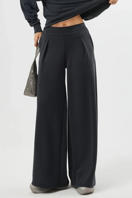 Elastic Waist Pleated Palazzo Pants - Image 1