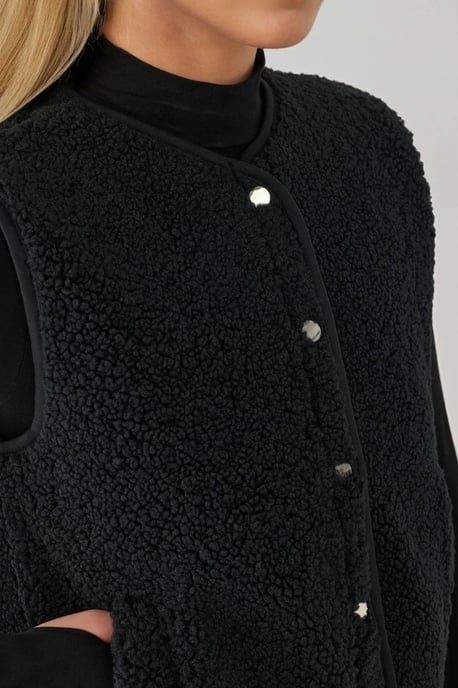 Texturerad ärmlös väst med rund hals - Image 4