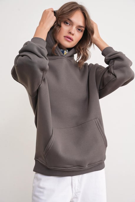 Oversized Hooded Sweatshirt with Pocket - Image 3