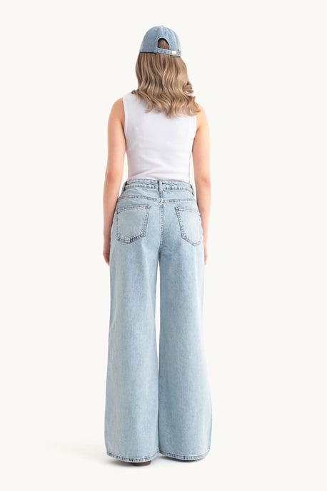 High Waist Super Wide Leg Jeans - Image 5