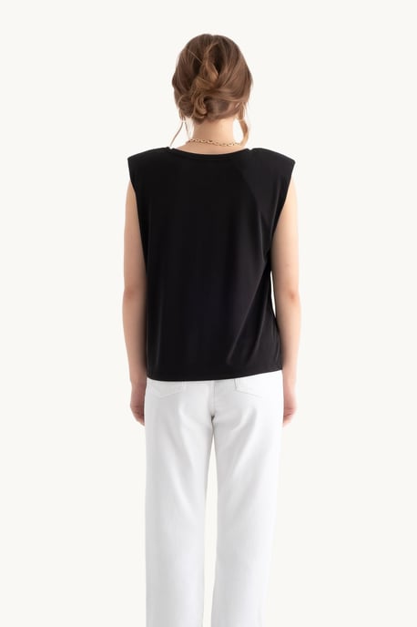 Round Neck Raw Edge Sleeveless Tank Top - Image 4