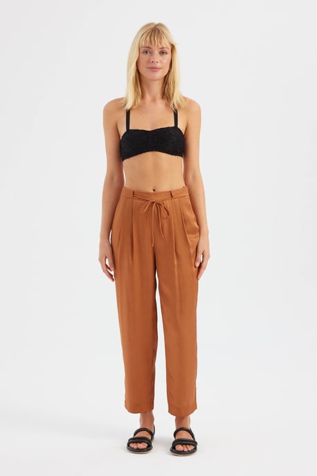 High Waist Drawstring Pleated Carrot fit Trousers - Image 3