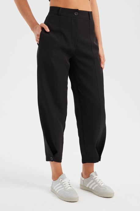 High Waist Carrot fit Trousers - Image 3