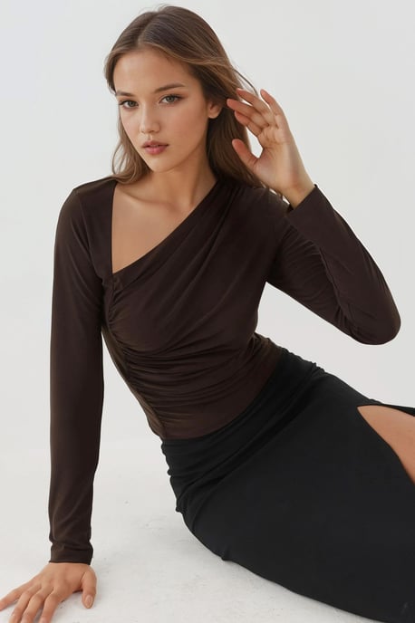 Asymmetrische Kraag Lange Mouw Zachte Gebreide Top - Image 1