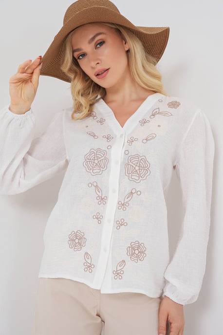 Broderad V-ringad blus med knappar - Image 3