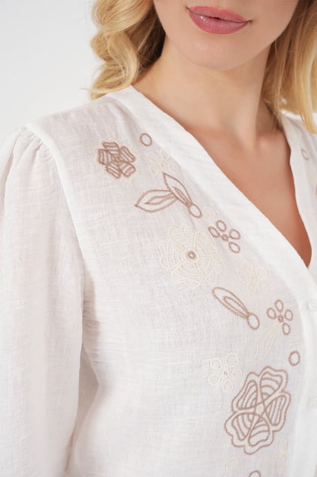 Broderad V-ringad blus med knappar - Image 5