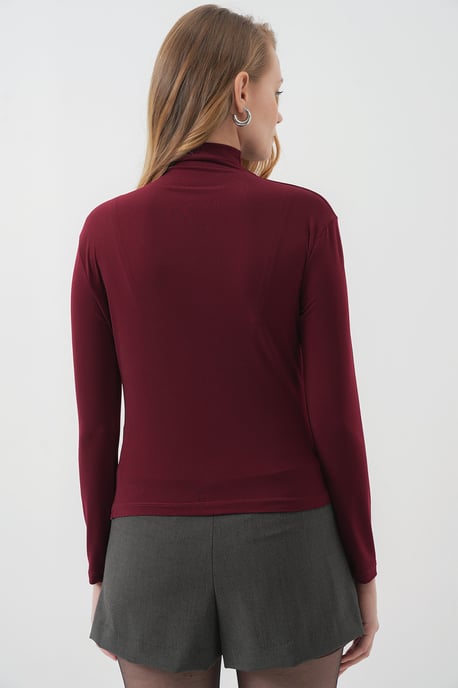Tajt polokrage blus med draperingsdetalj - Image 6