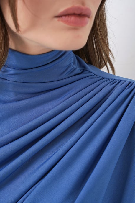 Tajt polokrage blus med draperingsdetalj - Image 6