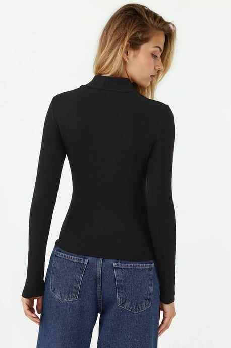 Slim Fit Turtleneck Long Sleeve Top - Image 5