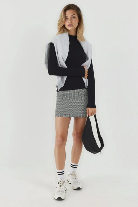 Ultra Zachte Aanraak Slim Fit Coltrui Gebreide Top - Image 4