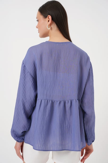 Texturerad Seersucker V-ringad Blus med Slips - Image 6