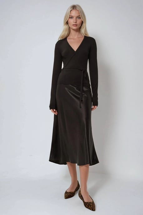 Zachte Touch Gebreide V-hals Lange Mouw Viscose Blouse - Image 4